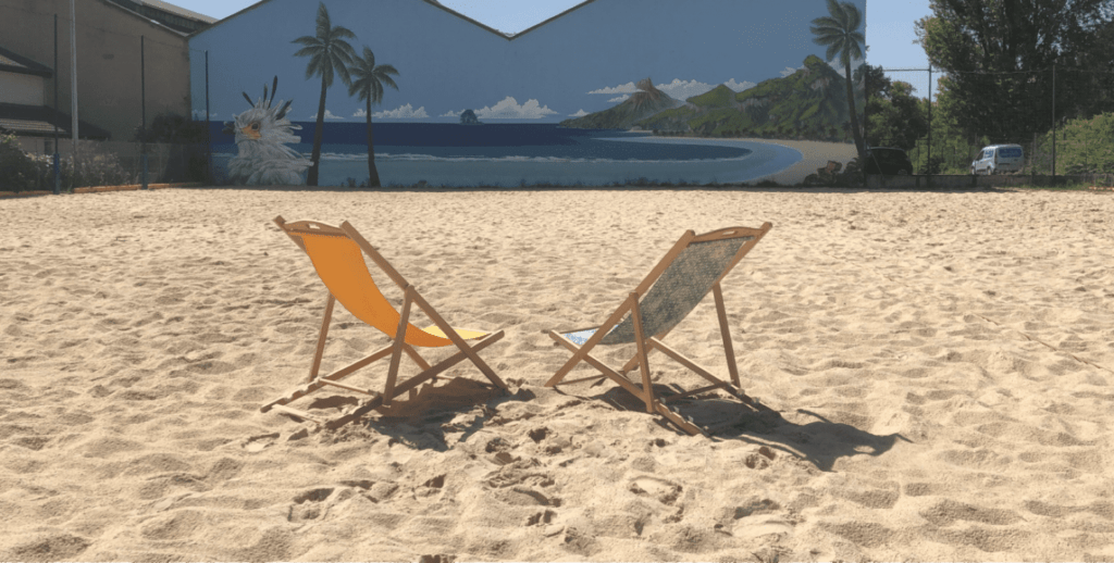 Plage de Grenoble la tête dans les nuages, les pieds dans le sable